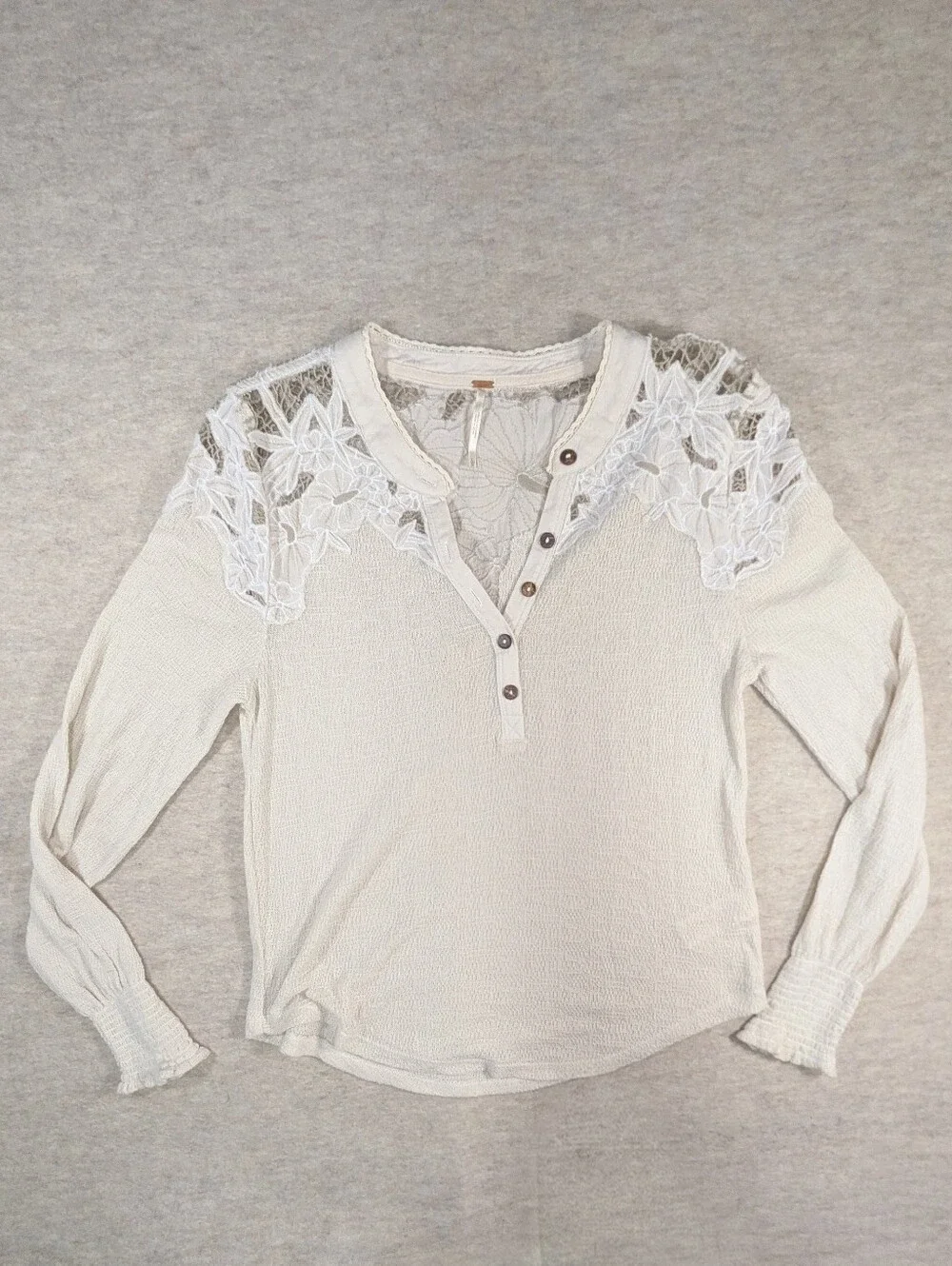 Free People Ivory Lace Floral Long Sleeve Feminine Whimsy Boho Fairy Henley Sz L